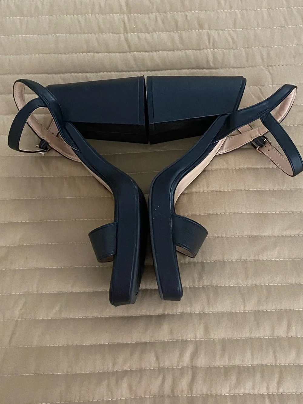 Block heel sandals